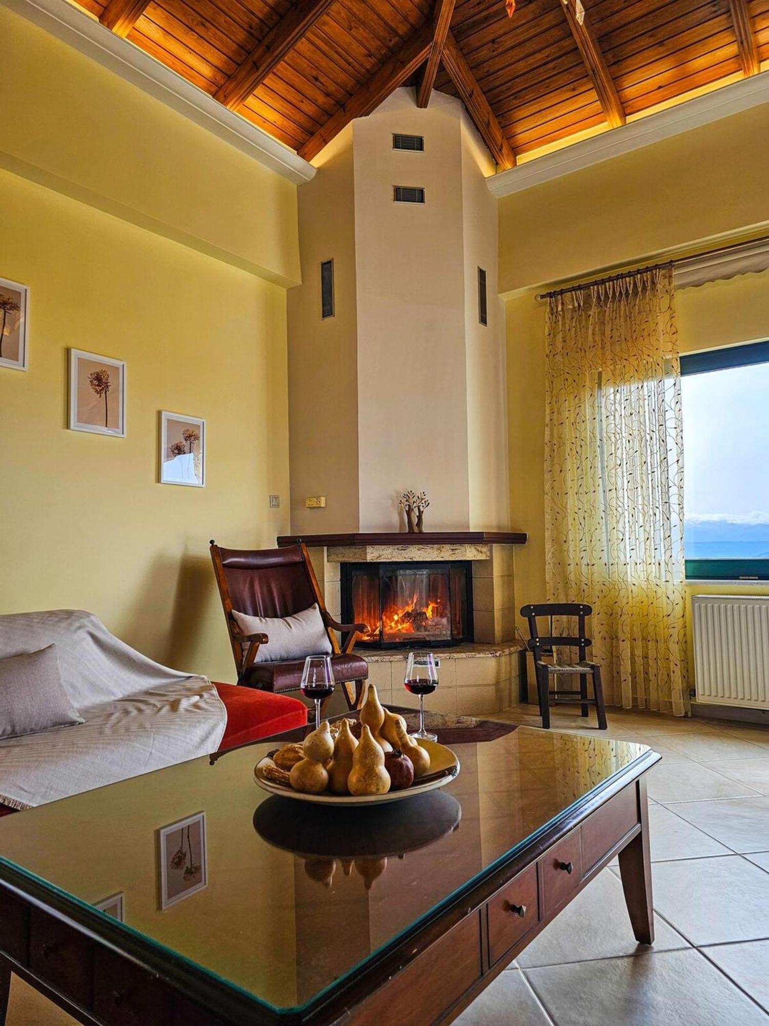 Villa Aitheras With Sea Views And Garden Stérnai Exterior foto