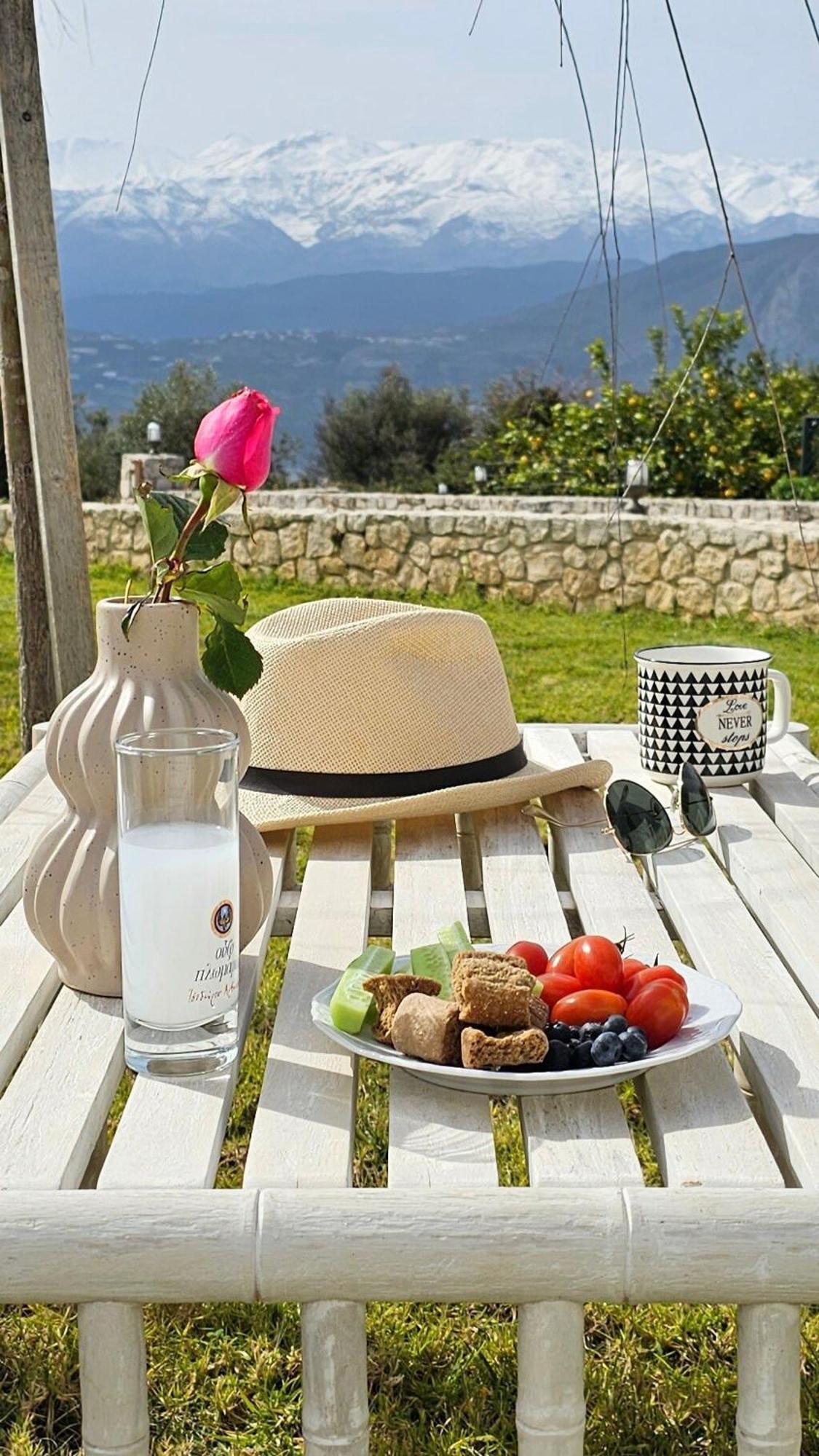 Villa Aitheras With Sea Views And Garden Stérnai Exterior foto